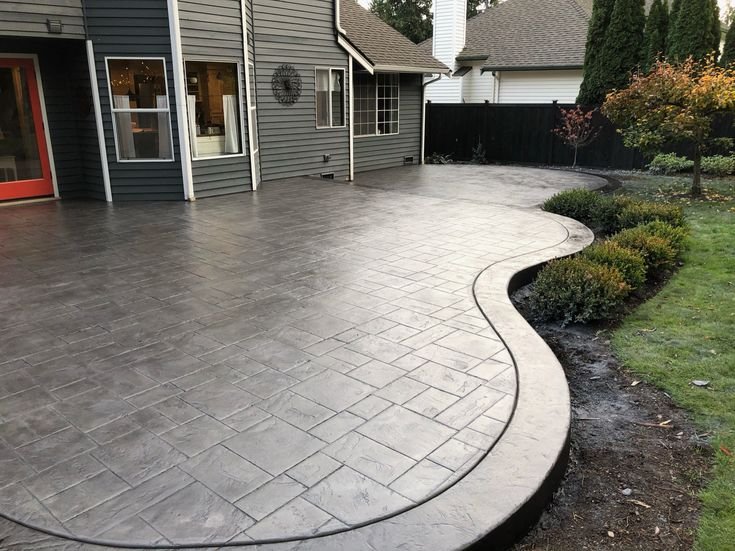 Asphalt driveway installation services for businesses and homes